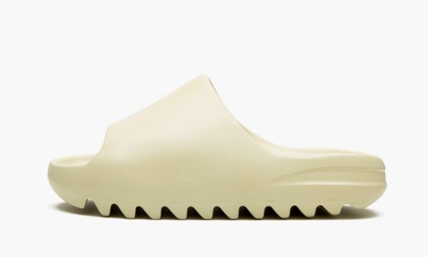 Yeezys Slide Bone